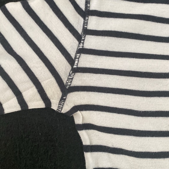 Club Monaco striped top size XS - Picture 3 of 7